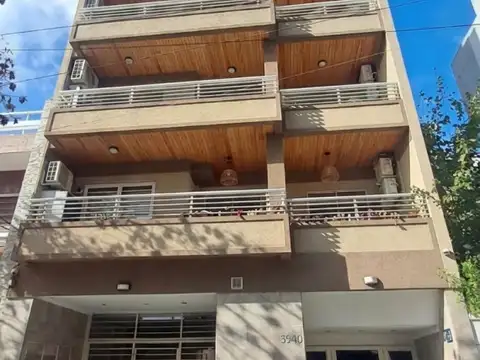 PISO DE 3 AMBIENTES CON DOBLE SUITE, 2 COCHERAS Y VISTA AL FRENTE.REF.914