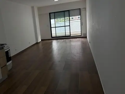 Monoambiente céntrico moderno con balcón