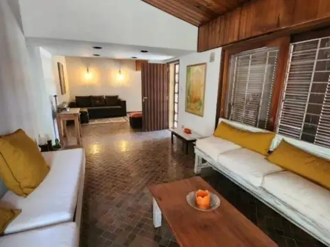 Casa en Venta en Roldan, USD 275.000