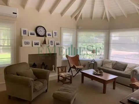 Casa en Venta en Pinamar, USD 398.000