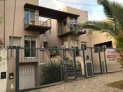 Moderno Triplex  3 amb con dependencia de servicio c/ garage Z/San Carlos