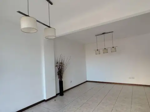 Departamento en Alquiler 3 Ambientes - Piso 3°