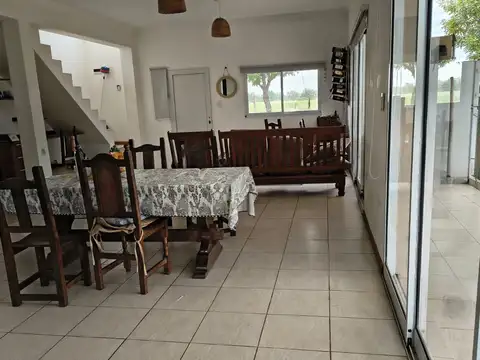 Casa en Alquiler de 3 dormitorios