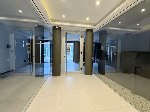 Fischetti 4700, Piso 4