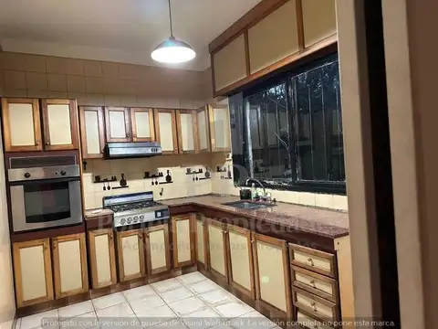 Casa en Venta en Barrio Parque Leloir, USD 220.000