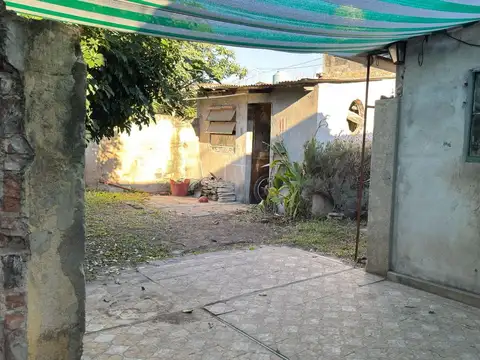 Depto Tipo Casa 4 ambientes con 2 baños