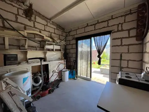 Casa 3 ambientes con 1 baño