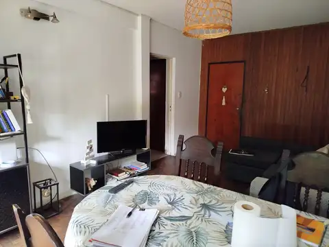 Depto Tipo Casa en Venta 40 años