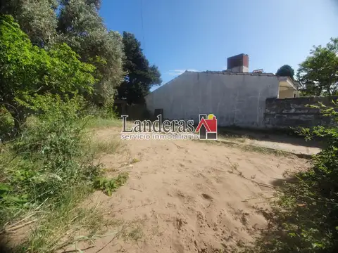 Casa 3 amb. - Lote Propio - Todos los Servicios Conectados 