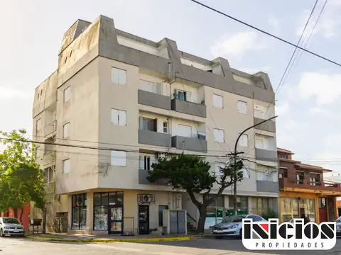 Hermoso Departamento con Balcón - C1045