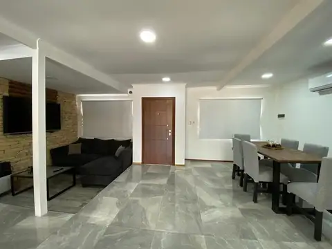 VENTA CASA MODERNA CON PILETA  MONTE GRANDE