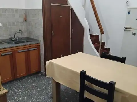 HERMOSA CASA 3 AMB LOTE PROPIO REFACCIONADA A NUEVO  