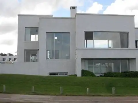 RUTA 10 J.DIAZ DE SOLIS 100