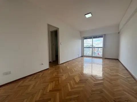 3 Ambientes| Alquiler en V Urquiza| Hermoso depto. piso alto