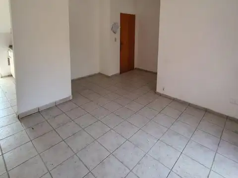 Larrañaga 100, Piso 8