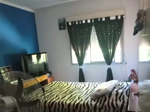 Eva Peron 100 , Piso 1