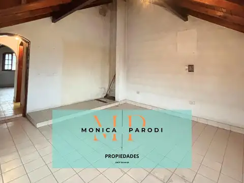 Casa en Venta con 5 cocheras
