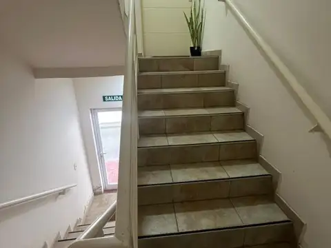 MONSEÑOR MARCON 200, Piso 1