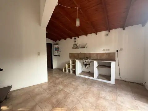 CASA 4 AMBIENTES EN VENTA MONTE GRANDE FINANCIA