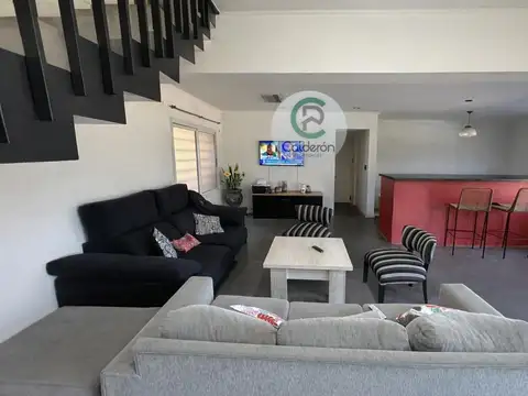 Casa en Venta en Francisco Alvarez, USD 290.000