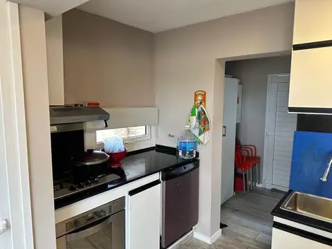 Casa 6 ambientes con 4 baños