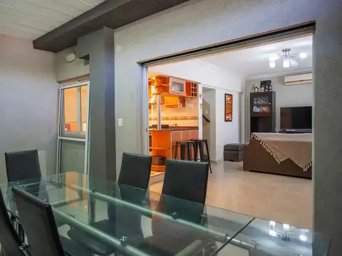 Depto Tipo Casa en Venta con 1 cocheras