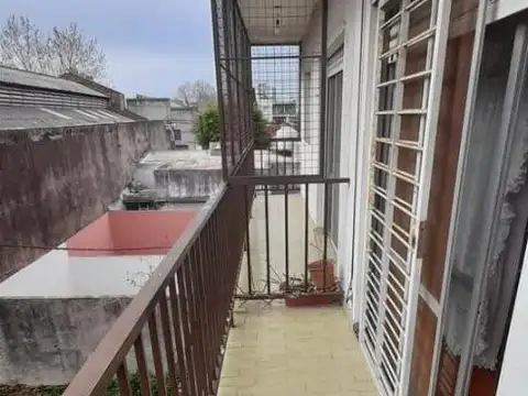 Avenida San Martin 100, Piso 1°