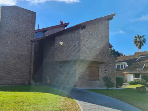 Casa en Venta en Pilar, USD 360.000