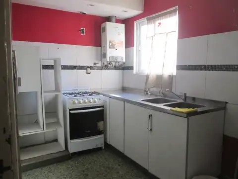 Depto Tipo Casa 4 ambientes con 2 baños