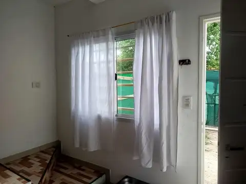 Casa 3 ambientes con 2 baños