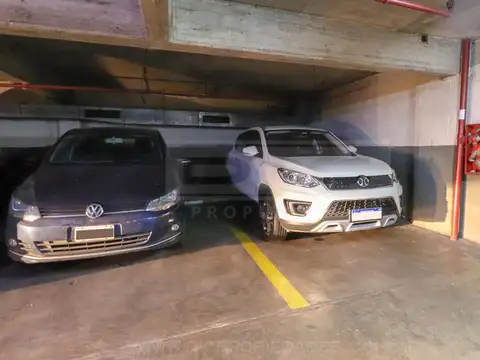Av. Federico Lacroze al 2200 entre Amenabar y Ciudad de la Paz