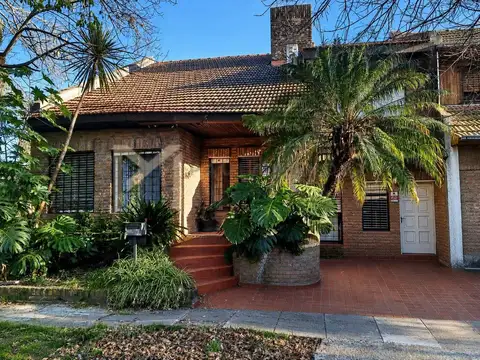 Casa Chalet  en Venta en Boulogne, San Isidro, G.B.A. Zona Norte