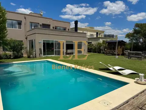 Casa en Venta en San Sebastian, USD 298.000