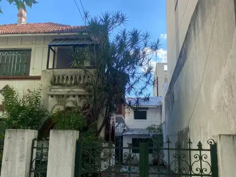 Terreno en Venta en Villa del Parque, USD 680.000