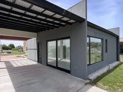 Casa / ph 3 amb en venta Mar Chiquita, a estrenar