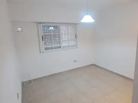 CÓMODA CASA PLANTA ALTA 2 DORMITORIOS AURORA E IRIONDO