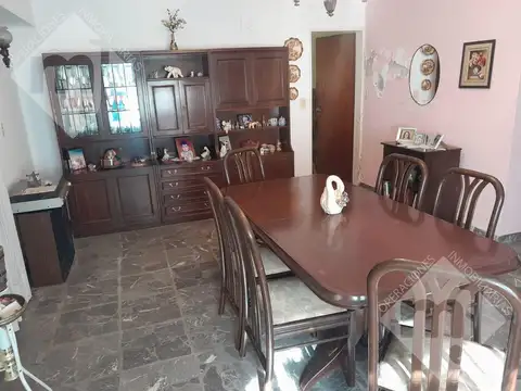 Depto Tipo Casa en Venta 40 años