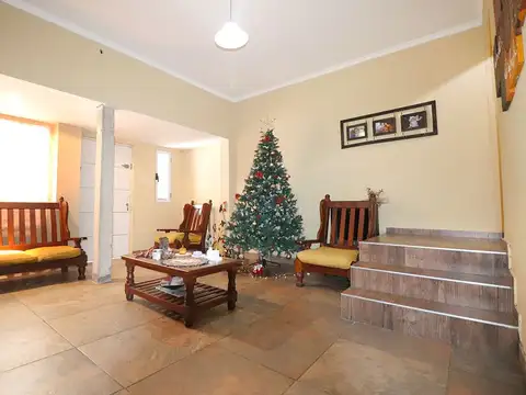Depto Tipo Casa en Venta de 4 ambientes