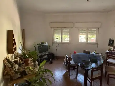 Depto Tipo Casa en Venta de 4 ambientes