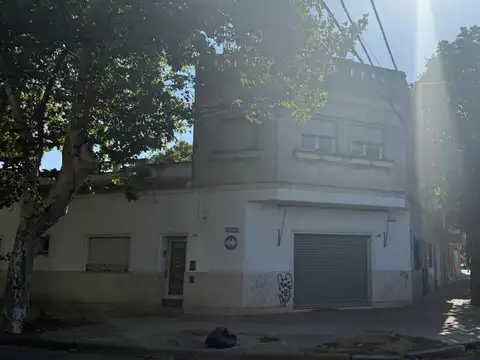 VENTA PH 2 DORMITORIOS EN PLANTA ALTA Bº ECHESORTU