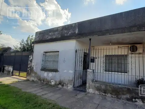 Casa en Villa Santos Tesei