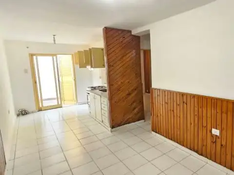 Depto Tipo Casa en Alquiler de 2 dormitorios