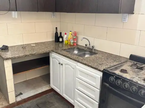 Depto Tipo Casa en Alquiler de 2 dormitorios