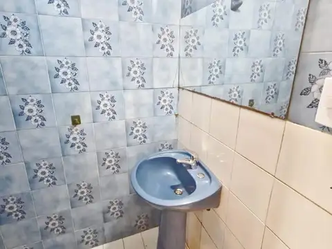 Depto Tipo Casa 3 ambientes con 2 baños