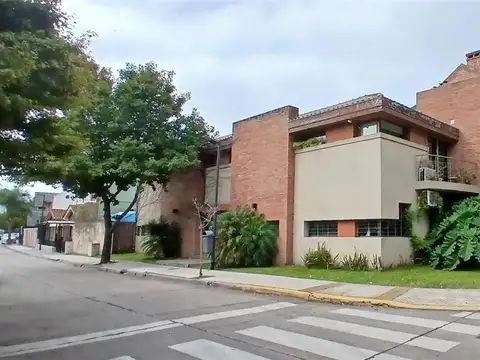 Aizpurua al 3700 esq Constantino Gaito, CABA
