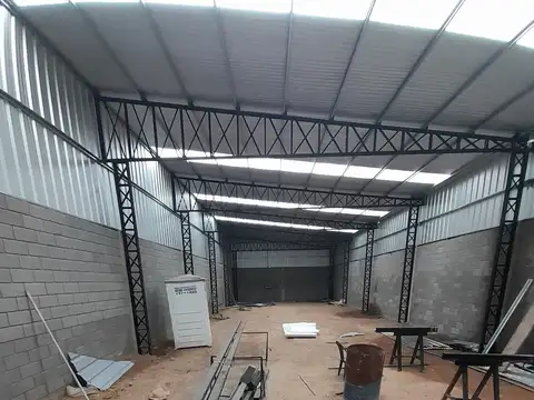 Galpon en Alquiler 30  mts Fondo