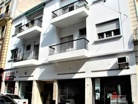 Departamento 4 Ambientes con Patio