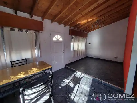 Depto Tipo Casa 2 ambientes con 1 baño