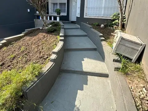 Depto Tipo Casa en Venta 30 años