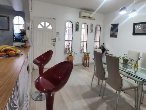 Depto Tipo Casa en Venta de 3 dormitorios